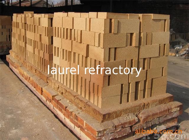 High Temperature Resistent Fire Clay Brick , Glass Furnace Fireclay Block for Furnace
