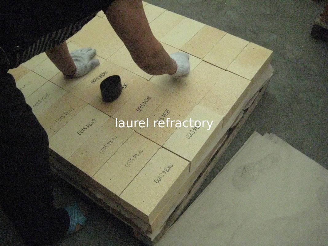 High Temperature Heat Resist AL2O3 Fire Clay Brick Castable Refractory Materials for Furnace