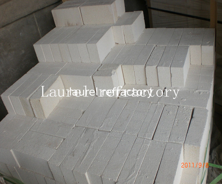 Heat Resistant Fireproof Lightweight Energy saving Insulating Refractory Brick for fireplace Furnace